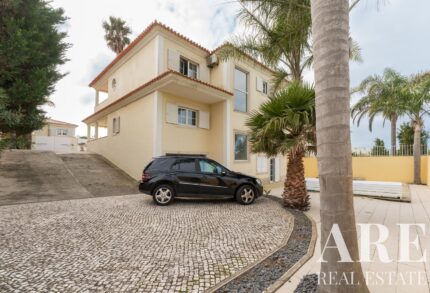 Villa 4-bedroom for sale in Areia, Cascais, Lisbon