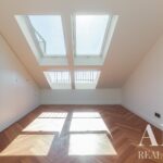 Apartment 3-bedroom for sale in Chiado, Lisbon - gallery image
