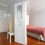 Apartment 2-bedroom for sale in Príncipe Real, Lisbon - gallery image