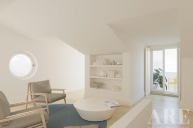 Apartment 2-bedroom for sale in Estrela, Lisbon