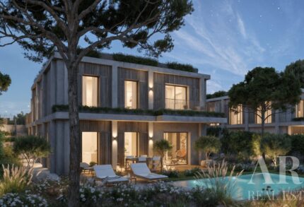 Villa 4-bedroom for sale in Caparica Hills Villas, Costa da Caparica, Almada, Setubal