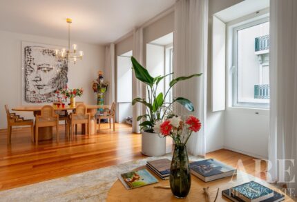 Apartment 4-bedroom for sale in Lapa, Lisbon