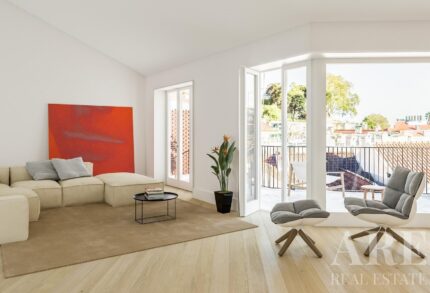Apartment 2-bedroom for sale in Capuchos Residences, Campo Mártires da Pátria, Lisbon