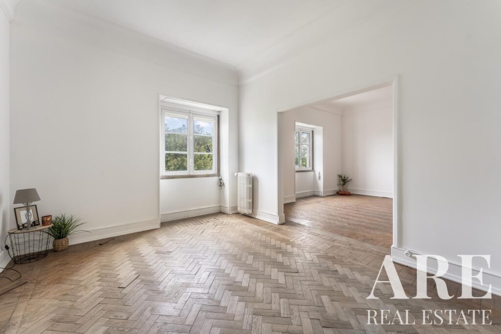 Apartment 6-bedroom for sale in Marquês de Pombal, Lisbon