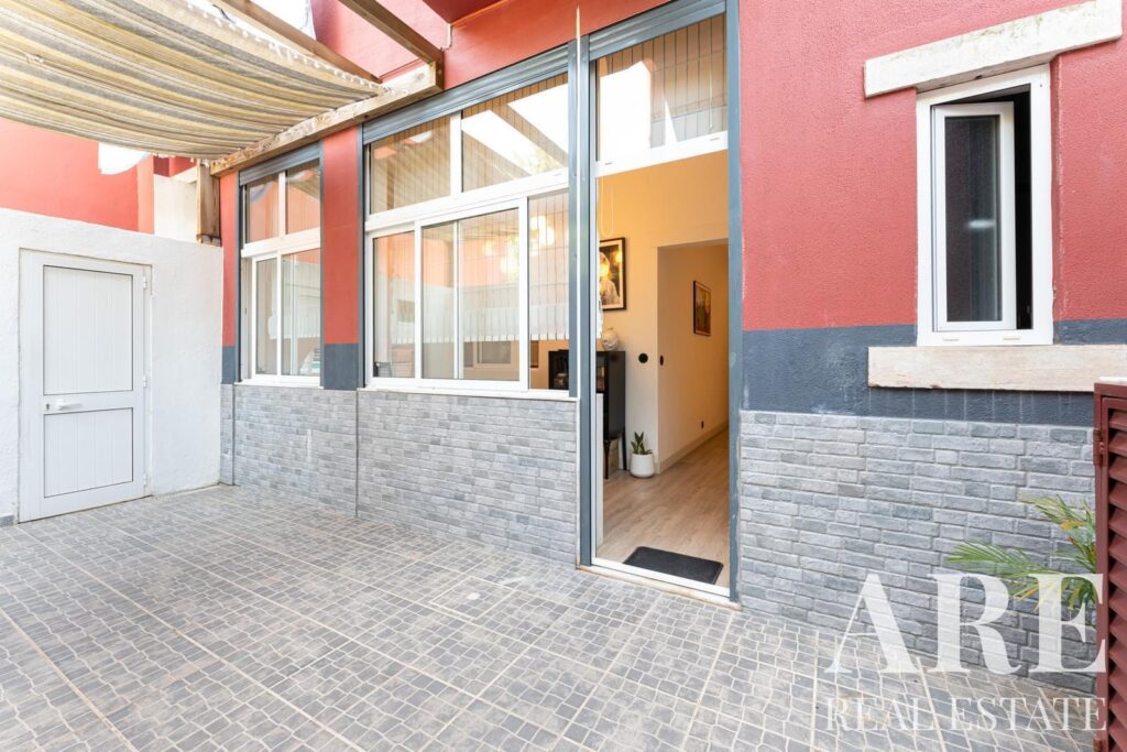 Apartment 1-bedroom for sale in Gulbenkian, Lisbon