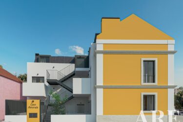 Apartment 2-bedroom for sale in Trafaria, Almada, Setubal