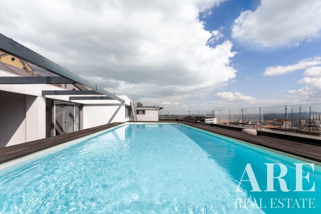 Apartment 3-bedroom for sale in Santos, Lisbon