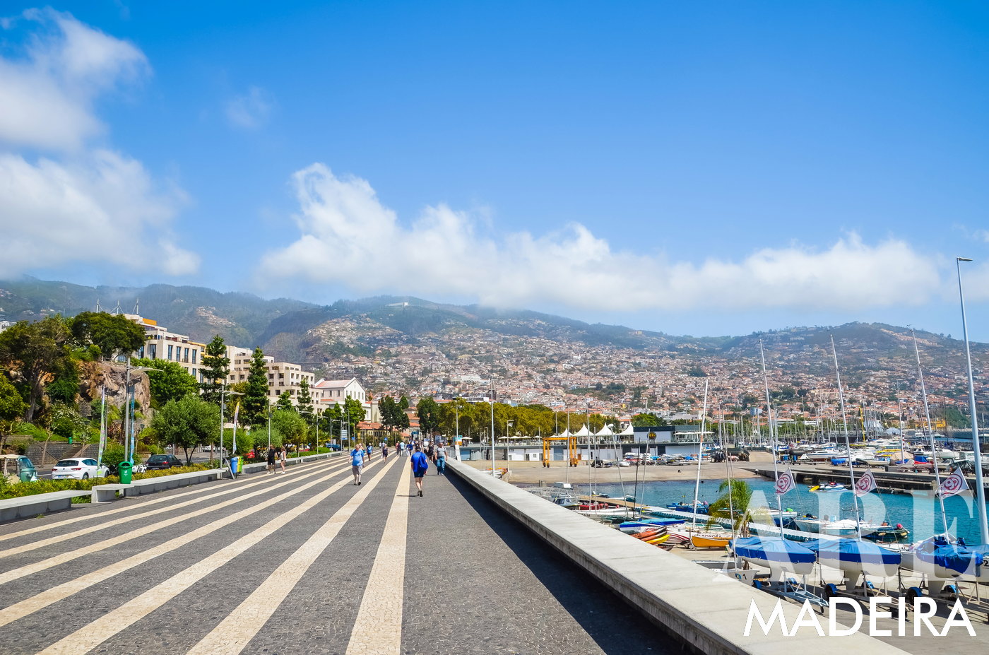 Begin your stroll along the Lido Promenade, heading west. This scenic pathway offers beautiful ocean views. Stop at the Lido Viewpoint to take in the panoramic vistas. For a relaxing water experience, visit the Complexo Balnear do Lido or the Doca do Cavacas Natural Pools. Continue through the Túnel das Poças do Gomes, which leads to the rocky sand Formosa Beach. Here, you can connect with the Promenade da Praia Formosa for a refreshing beachside walk.