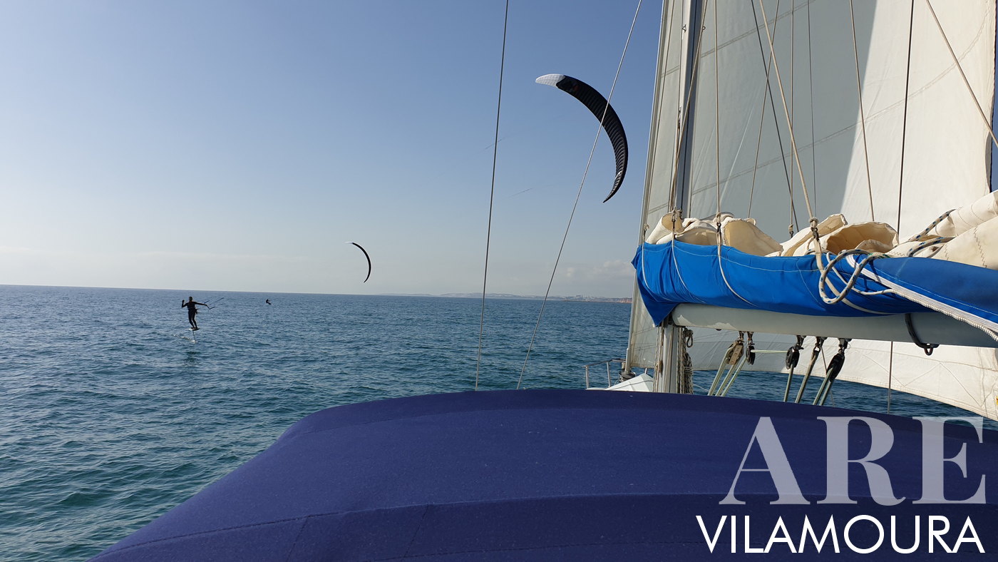 <em>Year-Round Outdoor Living in Sunny Southern Portugal</em><br>While much of Europe is held captive by the freezing cold, Southern Portugal, with its exceptional weather, serves as a warm oasis offering excellent conditions for outdoor living. This tranquil and comfortable climate makes Vilamoura a preferred spot for those eager to maintain an active lifestyle throughout the year, solidifying its reputation as a sportsman