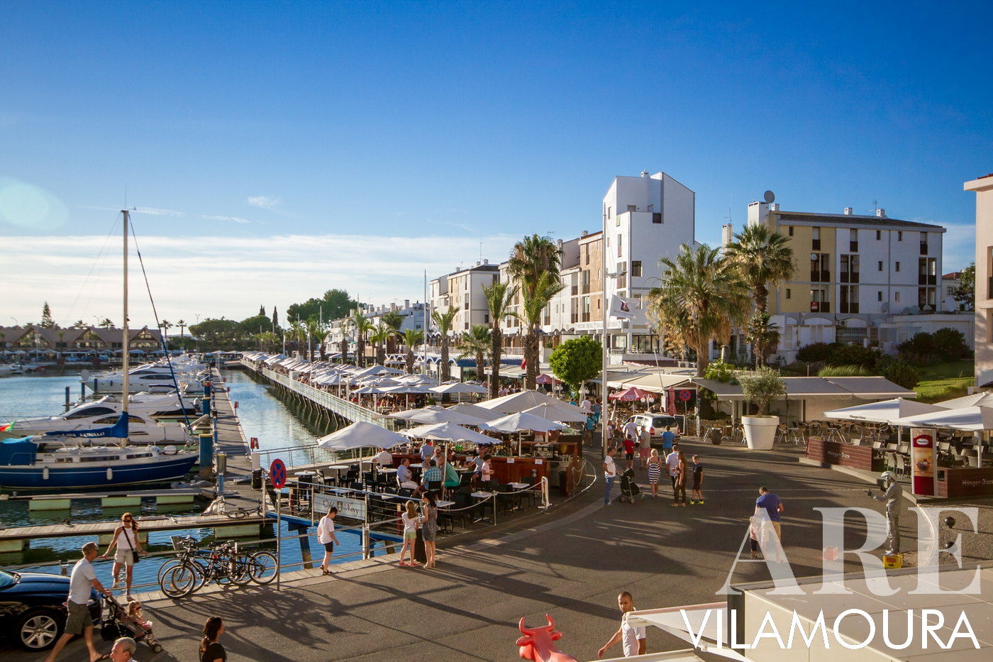 <em>Over-water terraces of restaurants and bars in Vilamoura Marina</em><br>Vilamoura