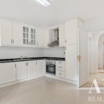 Apartment 4-bedroom for sale in Estoril, Cascais, Lisbon - gallery image