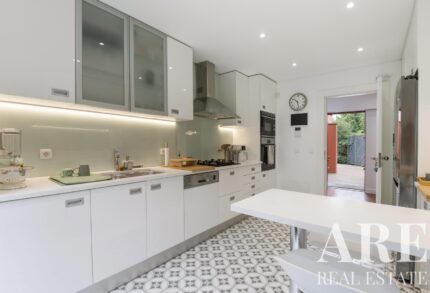 Villa 4-bedroom for sale in Quinta da Bicuda, Cascais, Lisbon