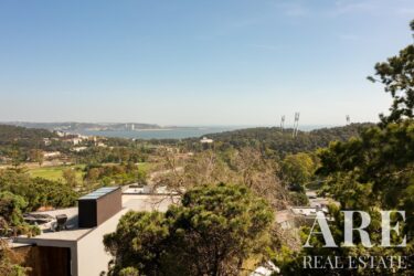 Plot for sale in Linda-a-Pastora Queijas, Oeiras, Lisbon