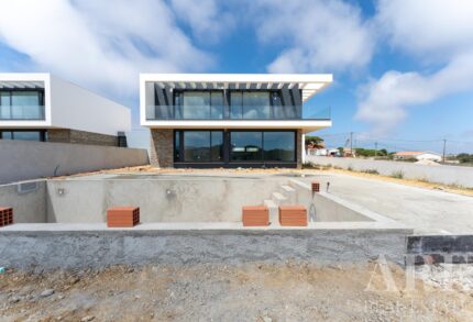 Villa 4-bedroom for sale in Fontanelas, Sintra, Lisbon