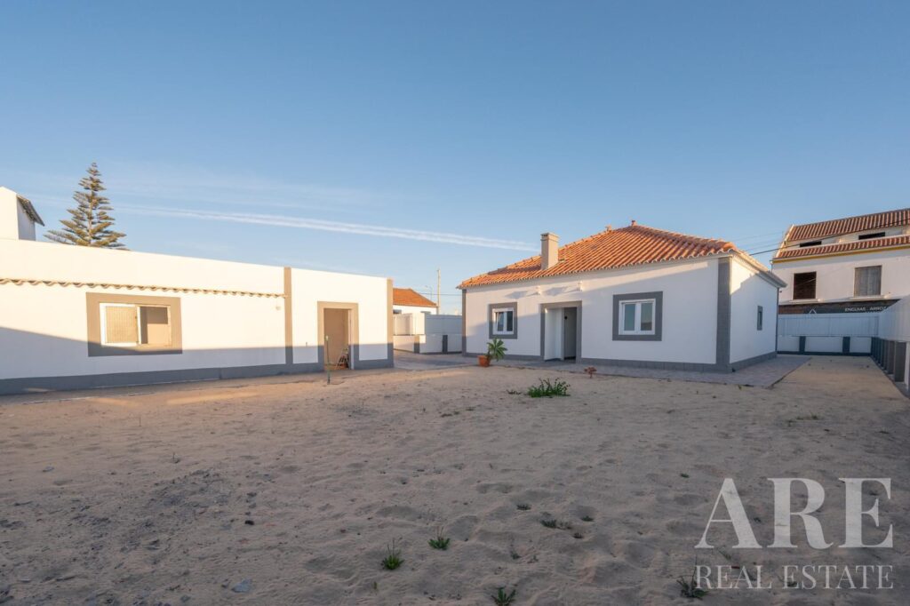 Villa 2-bedroom for sale in Carrasqueira, Alcacer do Sal, Setubal