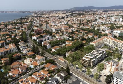 Apartment 4-bedroom for sale in Urban Living, Parede, Cascais, Lisbon