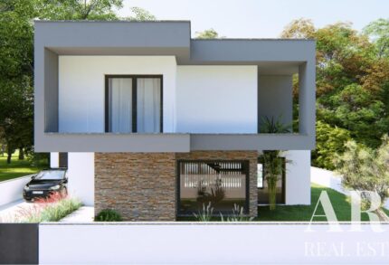 Villa 3-bedroom for sale in Aroeira, Almada, Setubal