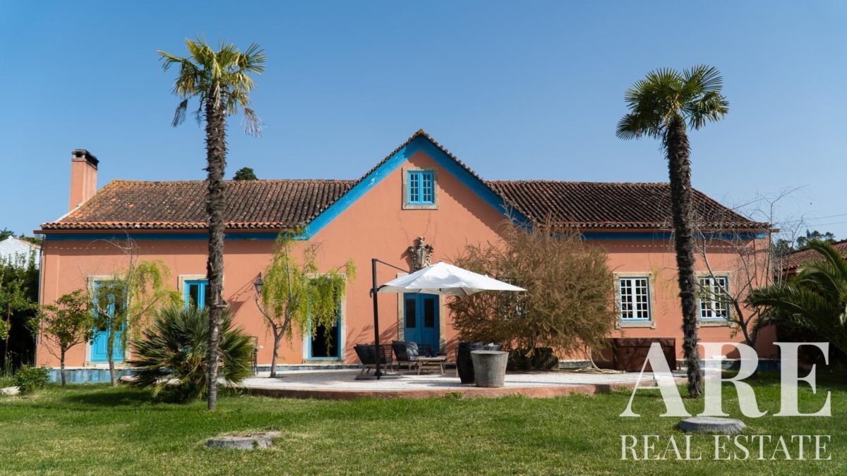 Farmhouse 8-bedroom for sale in Miranda do Corvo, Coimbra &bull; ARE37145