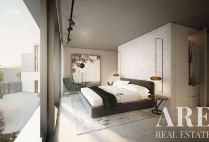 Apartment 3-bedroom for sale in Prateato, Marvila, Lisbon