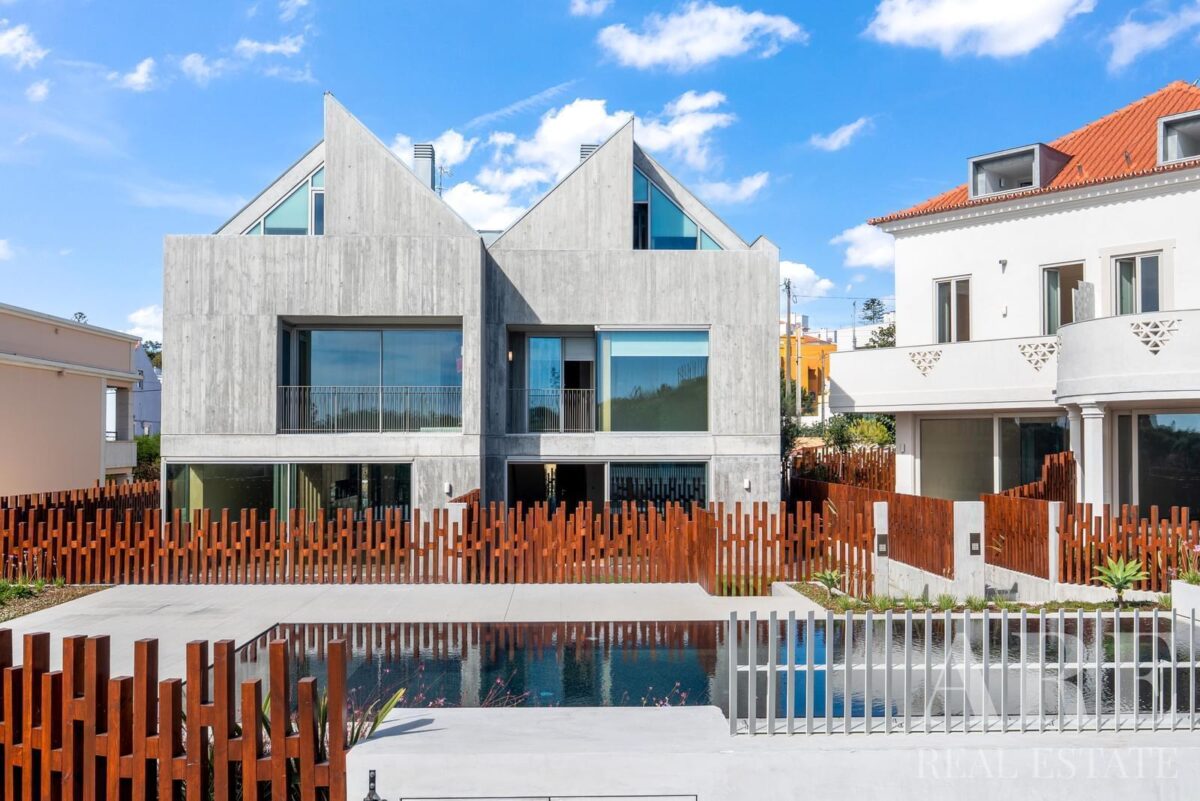 Luxury Villa 4-bedroom for sale in The Frame, Estoril, São João do Estoril, Cascais, Greater Lisbon &bull; ARE34995