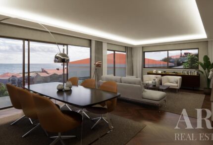 Villa 6-bedroom for sale in Monte Estoril, Cascais, Lisbon