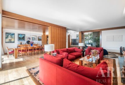 Villa 6-bedroom for sale in Carnaxide, Oeiras, Lisbon