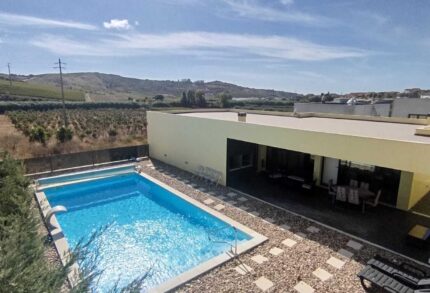 Villa 4-bedroom for sale in Torres Vedras, Lisbon