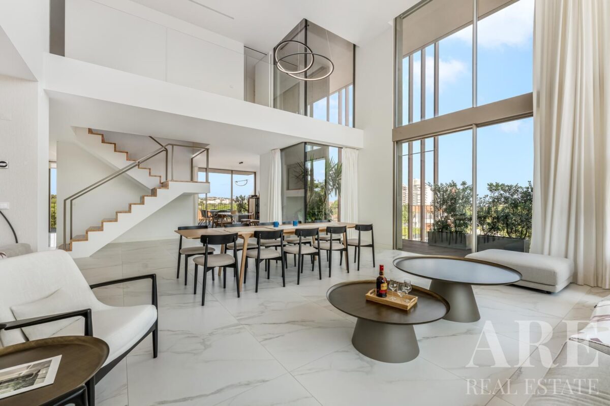 Luxury Apartment 4-bedroom for sale in ONE Living Cascais, Gandarinha, Cascais, Greater Lisbon &bull; ARE37315
