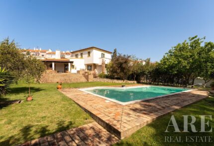 Villa 6-bedroom for sale in Loures, Lisbon