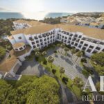 Apartment 2-bedroom for sale in Pine Cliffs, Albufeira, Algarve &bull; ARE230029 - gallery image