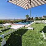 Villa 4-bedroom for sale in Quinta de Faro, Faro, Algarve - gallery image