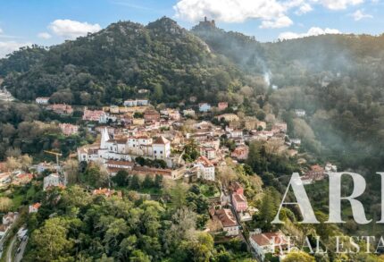 Farmhouse 9-bedroom for sale in Sintra, Lisbon
