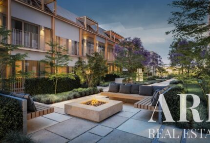 Apartment 3-bedroom for sale in Cristino 1932, Saldanha, Lisbon