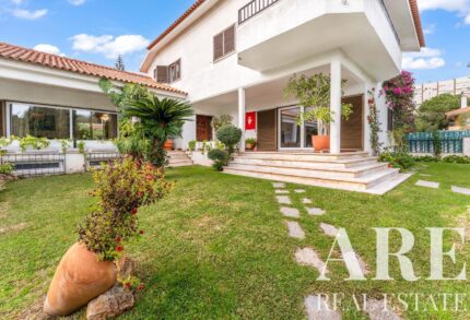 Villa 4-bedroom for sale in Nova Oeiras, Oeiras, Lisbon