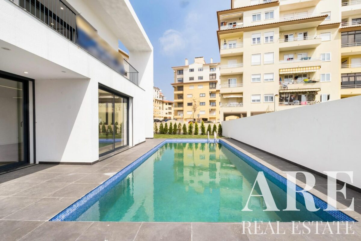 Villa 3-bedroom for sale in São Miguel das Encostas, Carcavelos, Cascais, Greater Lisbon • ARE32811