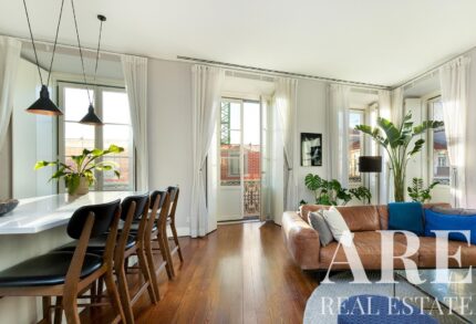 Apartment 2-bedroom for sale in Chiado, Lisbon