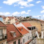 Apartment 2-bedroom for sale in Avenida da Liberdade, Lisboa - gallery image