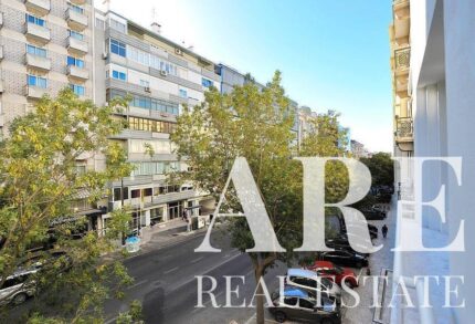 Apartment 4-bedroom for sale in Rua Castilho, Lisboa
