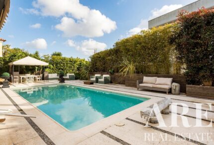 Villa 5-bedroom for sale in Estoril, Cascais, Lisboa