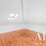 Apartment 2-bedroom for sale in Estrela, Lisboa - gallery image