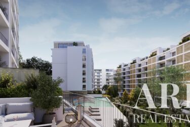 Apartment 4-bedroom for sale in Élou Jardins, Loures, Lisboa