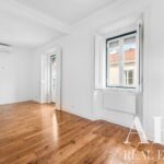 Apartment 2-bedroom for sale in Príncipe Real, Lisbon - gallery image