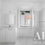 Apartment 2-bedroom for sale in Príncipe Real, Lisbon - gallery image