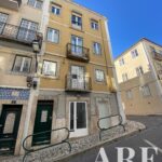 Apartment 2-bedroom for sale in Príncipe Real, Lisbon - gallery image