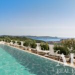 Top Floor Apartment 2-bedroom for sale in Vista Mirear, Miraflores, Oeiras, Lisbon - gallery image