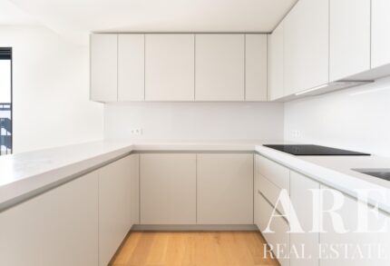 Apartment 4-bedroom for sale in Parque das Nações, Lisbon, ARE39731