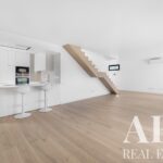 Duplex Apartment 3-bedroom for sale in Monte Estoril, Cascais, Greater Lisbon &bull; ARE39610 - gallery image