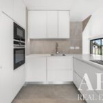 Duplex Apartment 3-bedroom for sale in Monte Estoril, Cascais, Greater Lisbon &bull; ARE39610 - gallery image