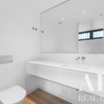 Duplex Apartment 3-bedroom for sale in Monte Estoril, Cascais, Greater Lisbon &bull; ARE39610 - gallery image