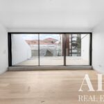 Duplex Apartment 3-bedroom for sale in Monte Estoril, Cascais, Greater Lisbon &bull; ARE39610 - gallery image